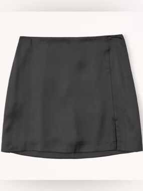 Abercrombie & Fitch Black Mini Skort